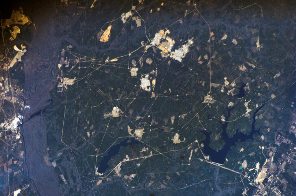 Astronaut photograph of the Savannah River Site in South Carolina, showing the site's building clusters and the Savannah River floodplain