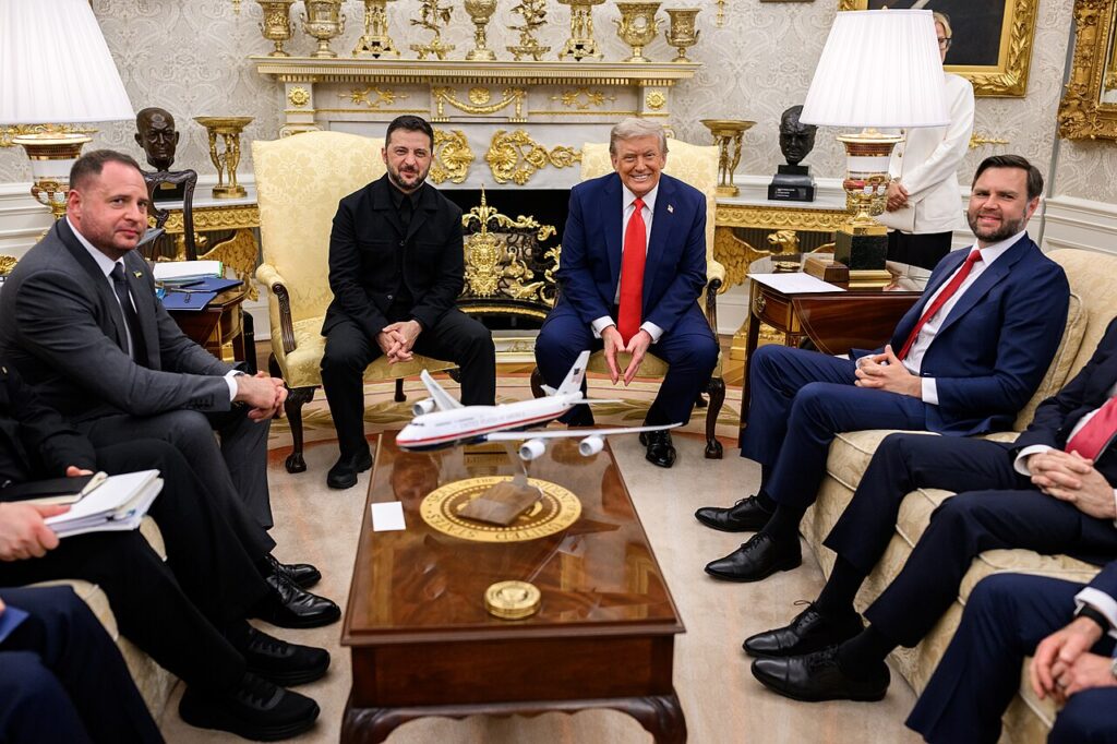 US President Donald Trump and Ukrainian President Volodymyr Zelensky seated together in the Oval Office during their August 18, 2025 White House meeting.