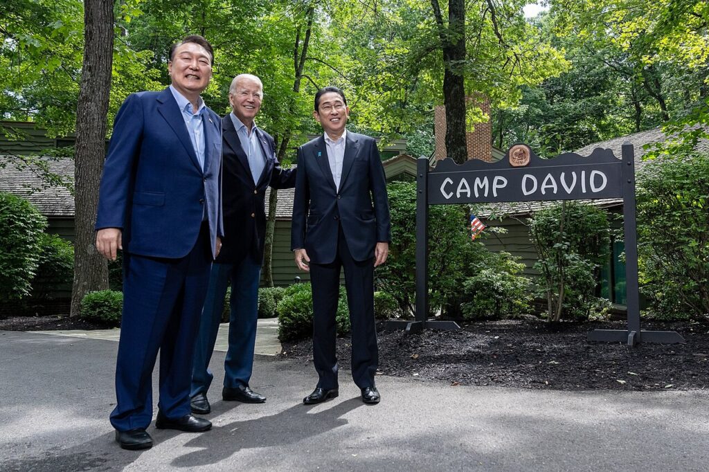 Former South Korean President Yoon Suk Yeol (left) with Joe Biden and Fumio Kishida at Camp David in 2023.